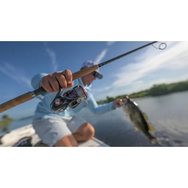 DAIWA Ballistic LTMQ2500DXH Spinning Reel - Image 4